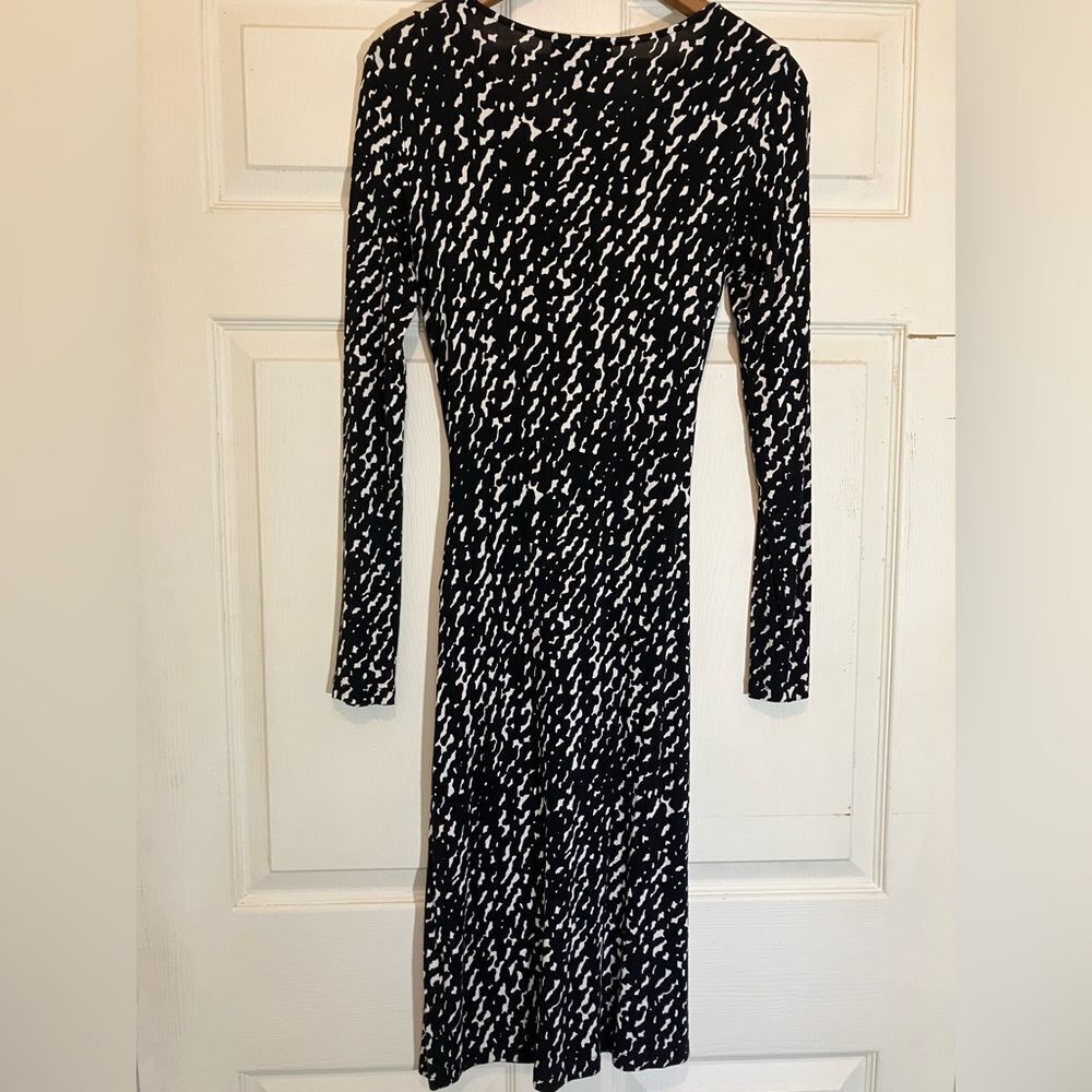 Dana Buchman midi dress, long sleeve, black/white pattern, size S, great shape - Picture 5 of 5